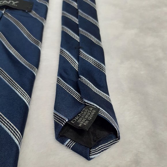 DKNY Men's Tie Diagonal Stripes Blue Silver 58 In - Picture 6 of 8